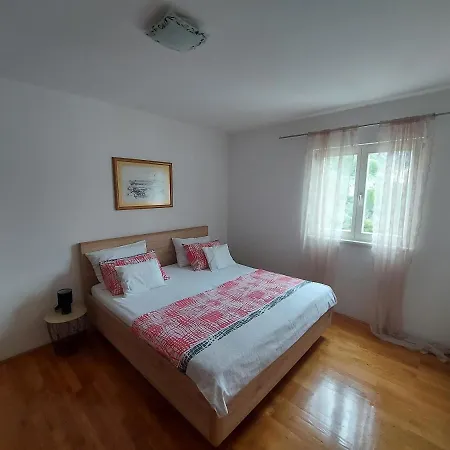 Lägenhet Apartman B&B *
