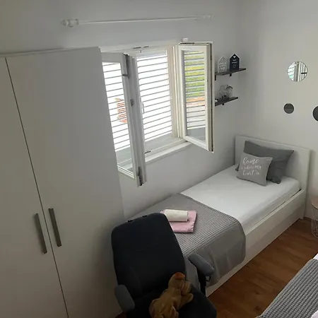 Apartman B&B * Μακάρσκα